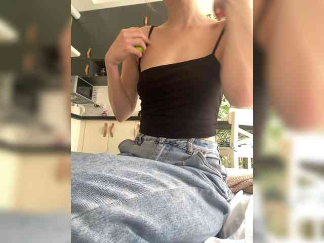 Peachesssz webcam
