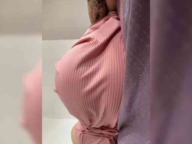 Peachesssz webcam