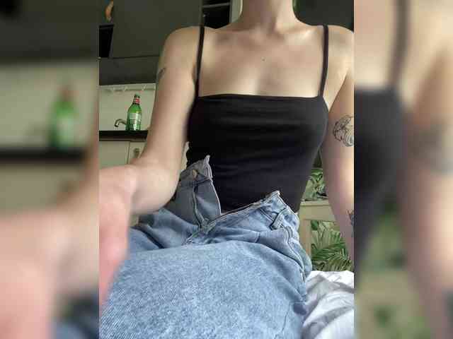 Peachesssz webcam