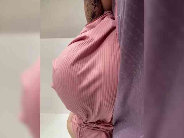Peachesssz webcam