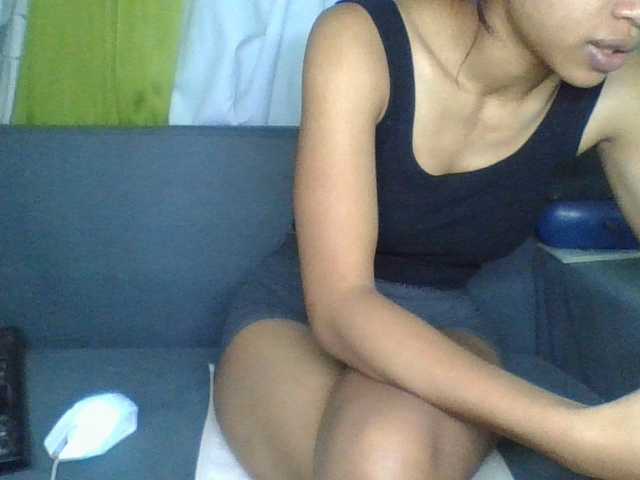 NADIAH live cam on BongaCams