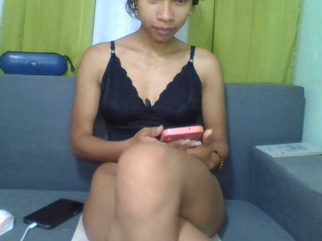 NADIAH live cam on BongaCams