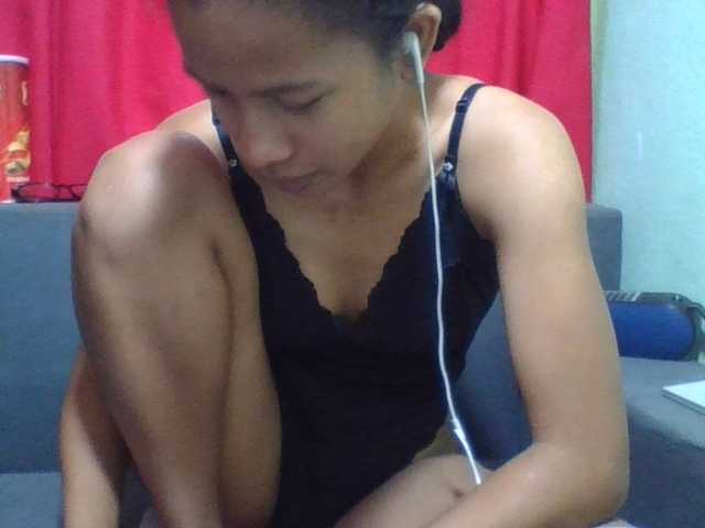 NADIAH live cam on BongaCams