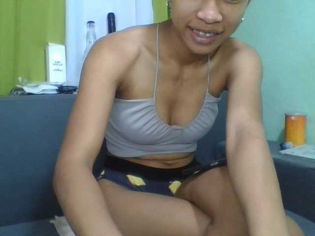 NADIAH live cam on BongaCams