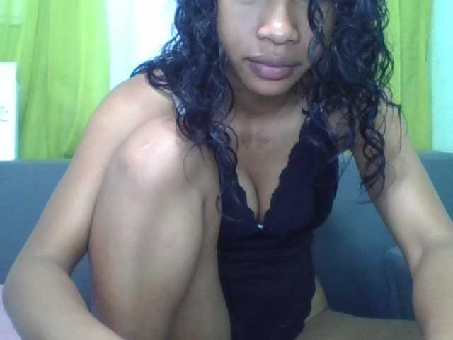 NADIAH's BongaCams show and profile