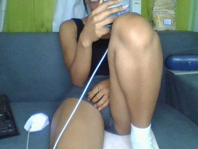 NADIAH live cam on BongaCams