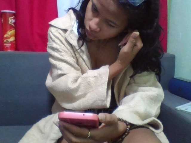 NADIAH live cam on BongaCams