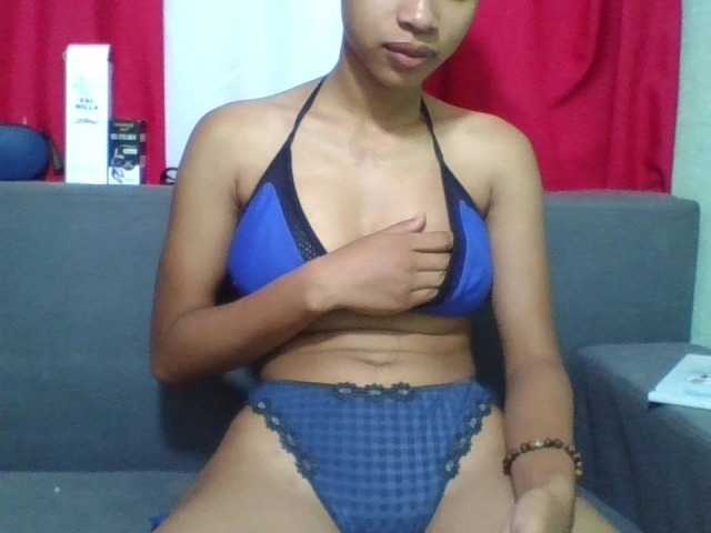 NADIAH live cam on BongaCams