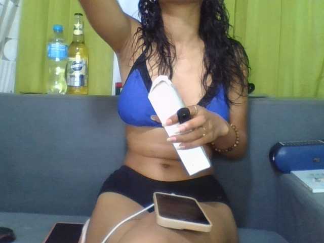 NADIAH live cam on BongaCams