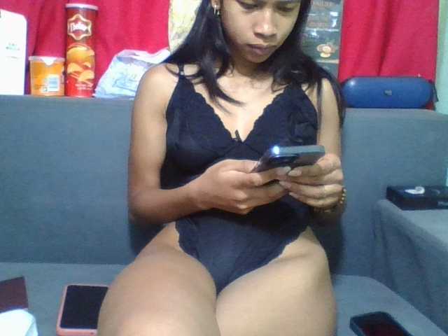 NADIAH live cam on BongaCams