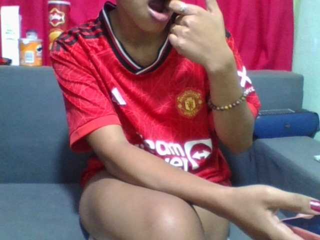 NADIAH live cam on BongaCams