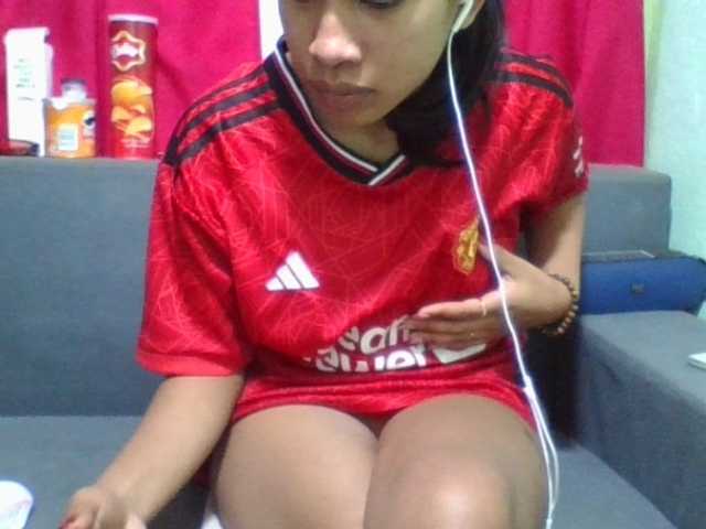 NADIAH live cam on BongaCams