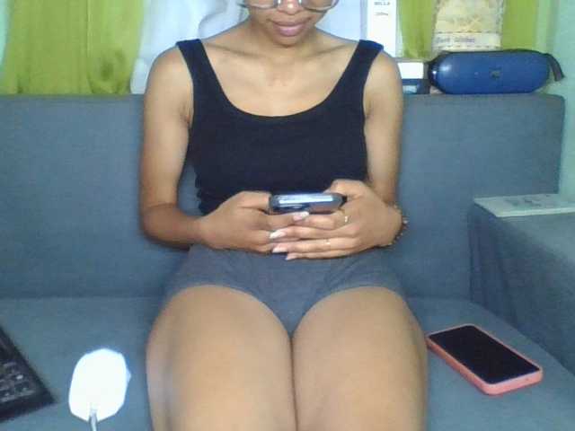 NADIAH live webcam show