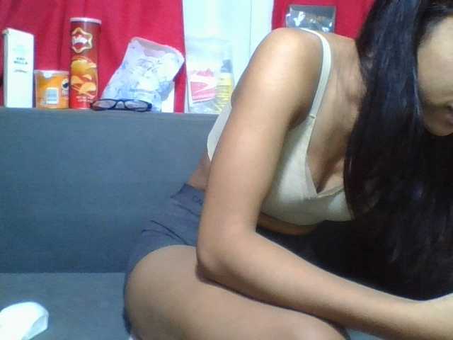 NADIAH live cam on BongaCams