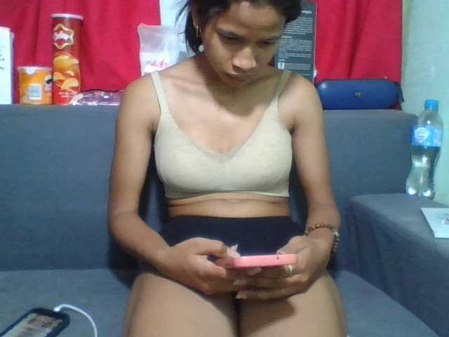 NADIAH live cam on BongaCams