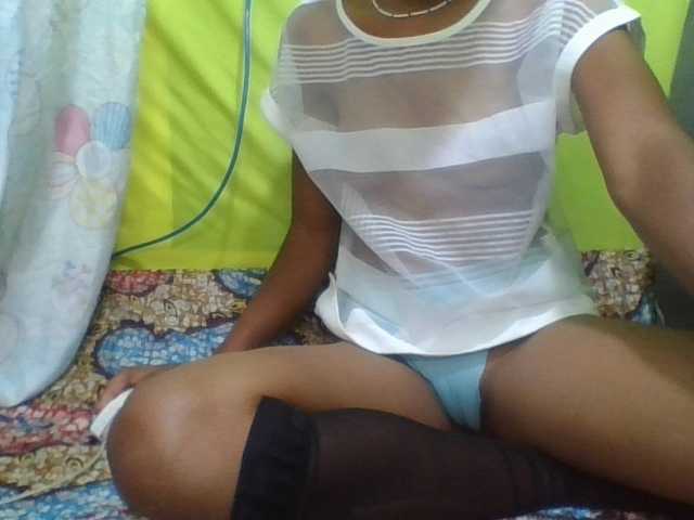NADIAH live cam on BongaCams