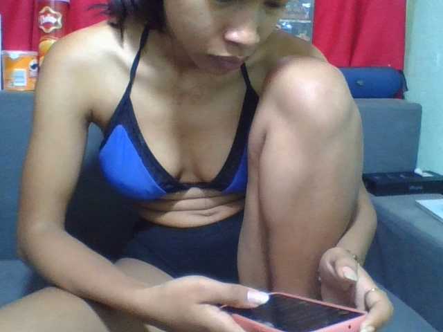NADIAH live cam on BongaCams