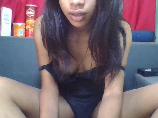 NADIAH live webcam show