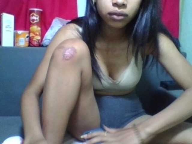NADIAH live cam on BongaCams