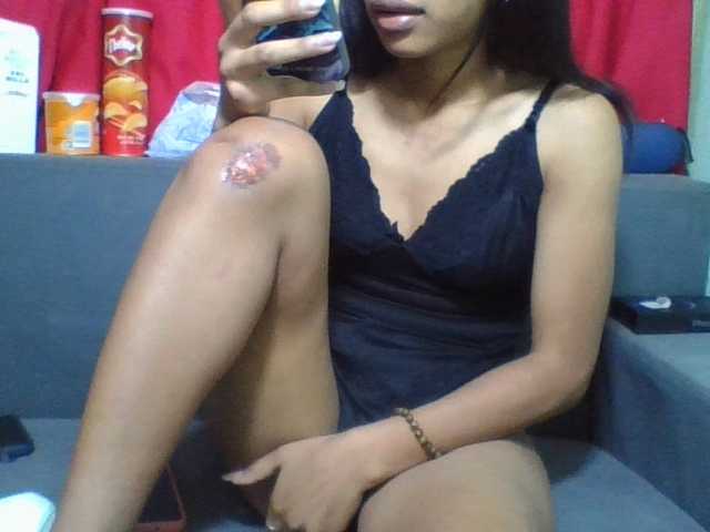 NADIAH live cam on BongaCams