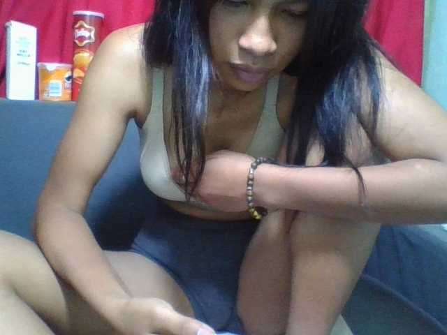 NADIAH live cam on BongaCams