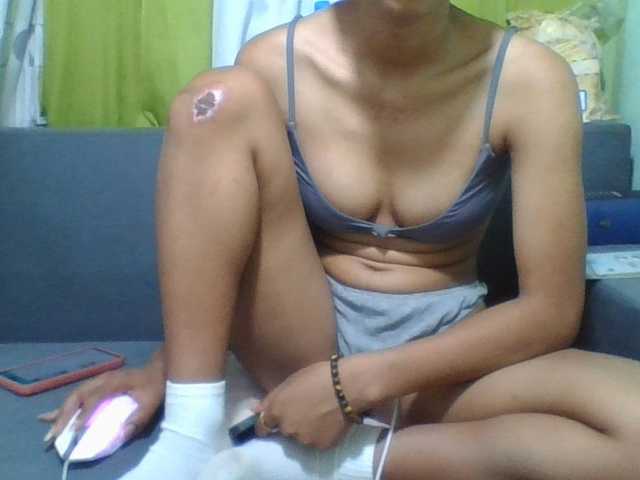 NADIAH live cam on BongaCams