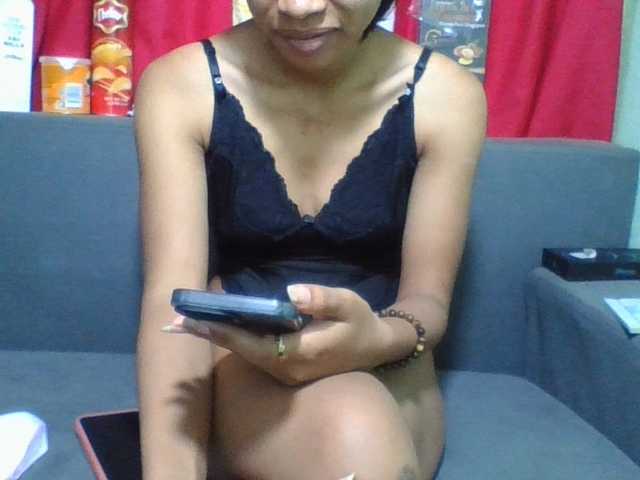 NADIAH live cam on BongaCams