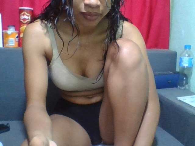 NADIAH live cam on BongaCams