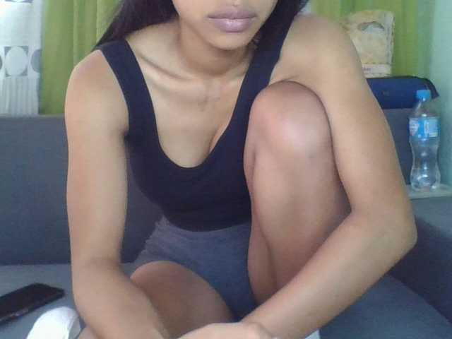 NADIAH live webcam show