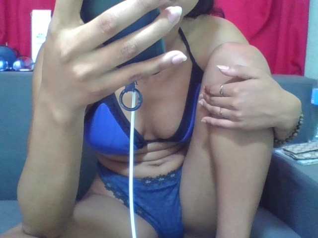 NADIAH live cam on BongaCams