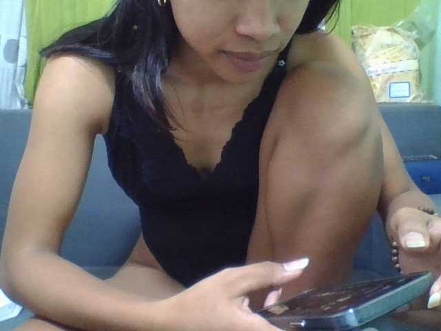 NADIAH live cam on BongaCams