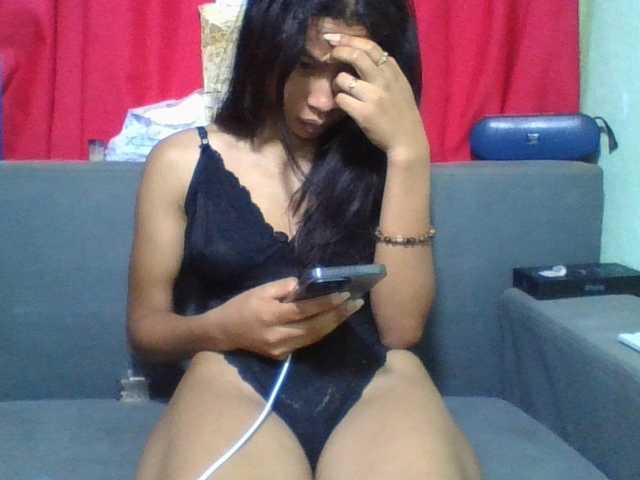 NADIAH live cam on BongaCams