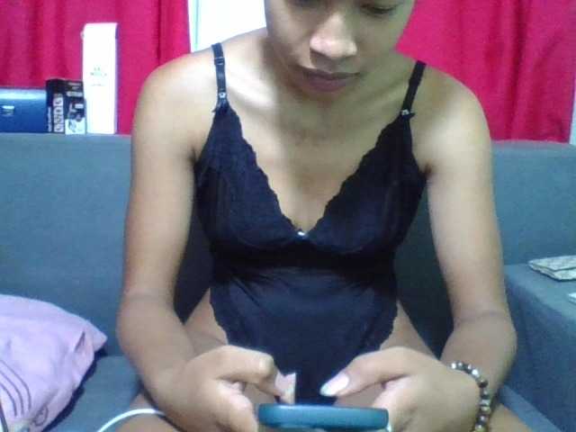 NADIAH live cam on BongaCams