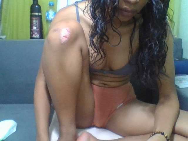 NADIAH live cam on BongaCams