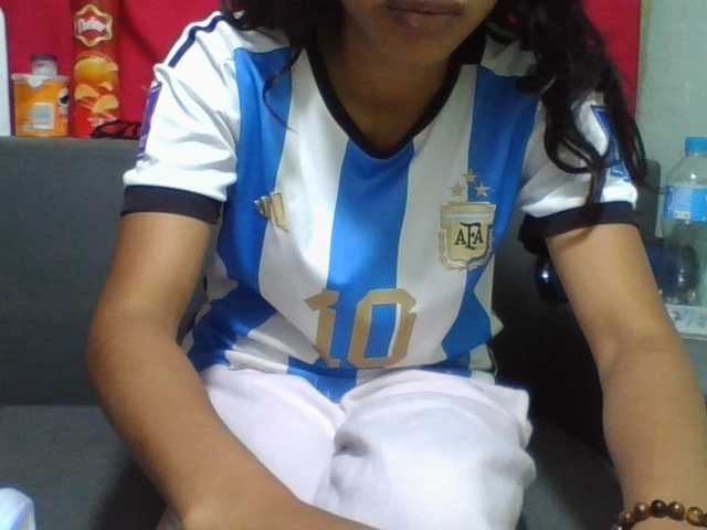 NADIAH live cam on BongaCams