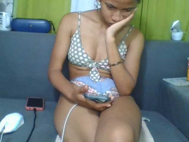 NADIAH live cam on BongaCams