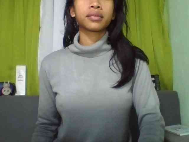 HotgirlURIEL webcam