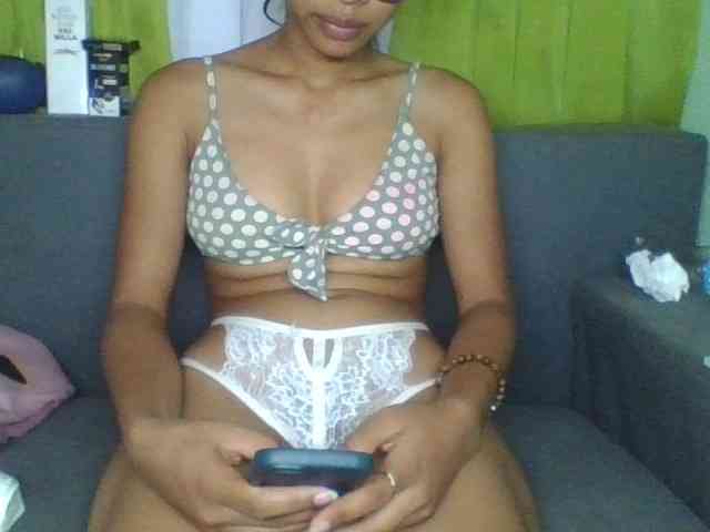 HotgirlURIEL