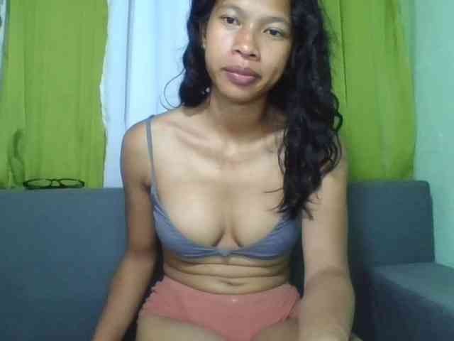 Modèle: HotgirlURIEL