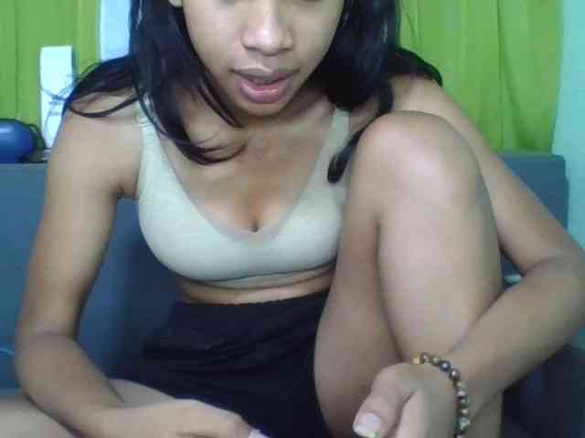 HotgirlURIEL webcam