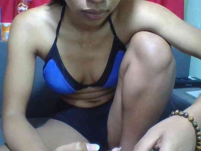 HotgirlURIEL webcam