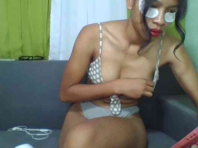 HotgirlURIEL