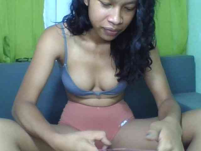 Modèle: HotgirlURIEL