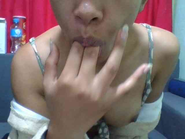 HotgirlURIEL webcam