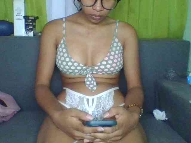 HotgirlURIEL