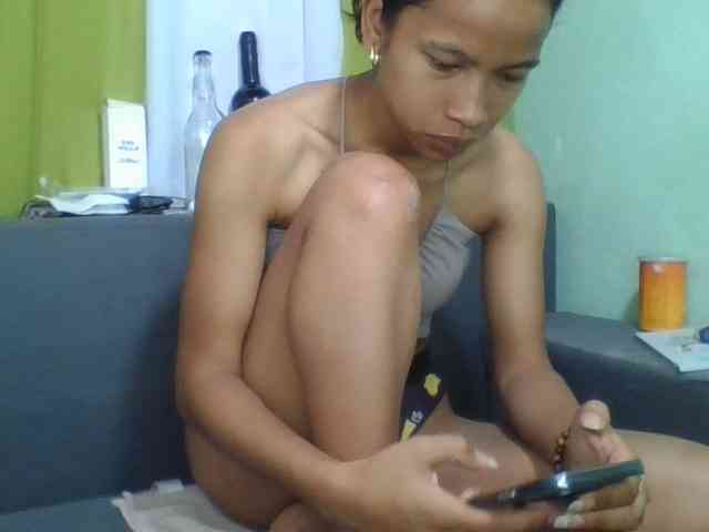 HotgirlURIEL webcam