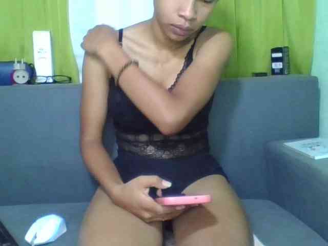 HotgirlURIEL