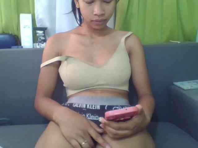 HotgirlURIEL