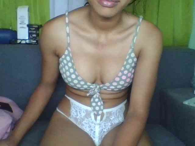 HotgirlURIEL