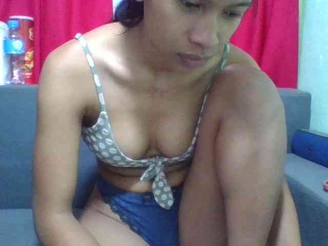 HotgirlURIEL webcam